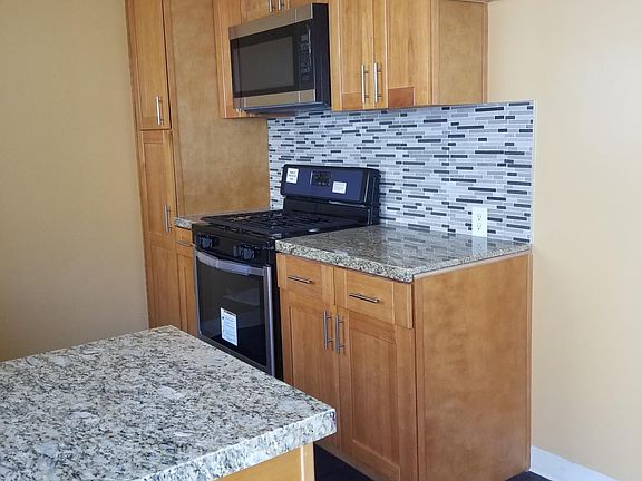 3rd image of 803 Edgewood St APT 9