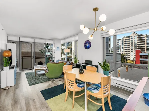 838 Broughton St #402, Victoria, BC V8W 1E4