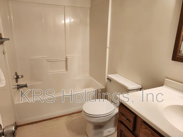 82 Summerfield Dr — Photo 16