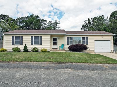 820 Beach Avenue, Beachwood, NJ, 08722