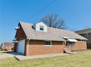 30415 Ridge Rd, Wickliffe, OH 44092