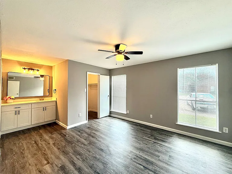 7200 T C Jester Blvd #3903 — Photo 11