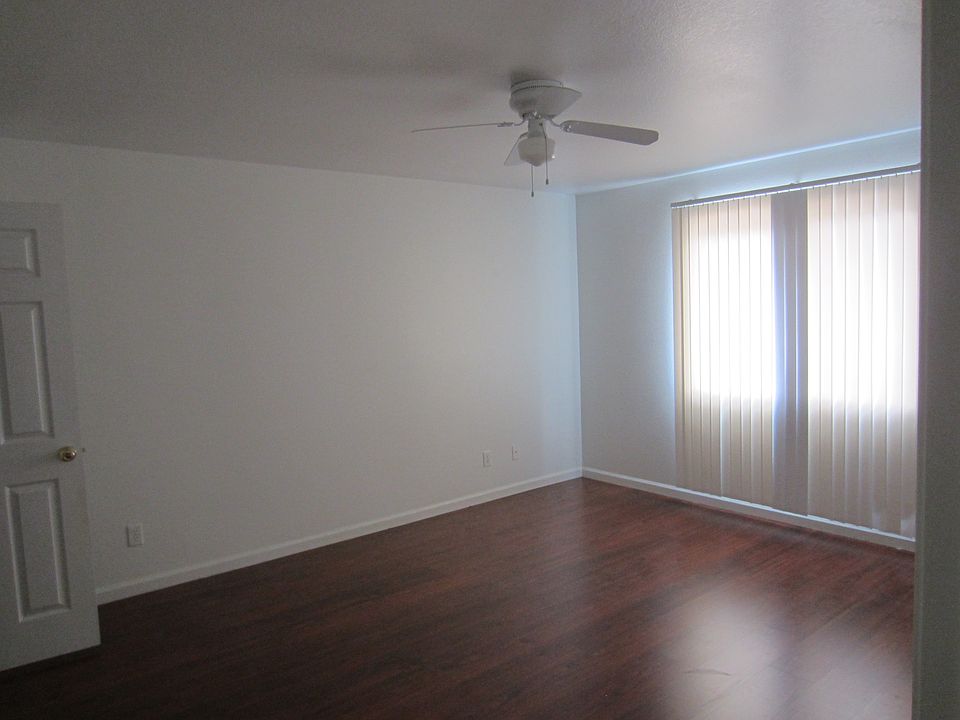 2nd image of 605 W Cornell Ave