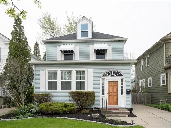 17 Groveland St, Buffalo, NY 14214