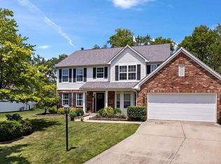 10563 Greenway Dr, Fishers, IN 46037