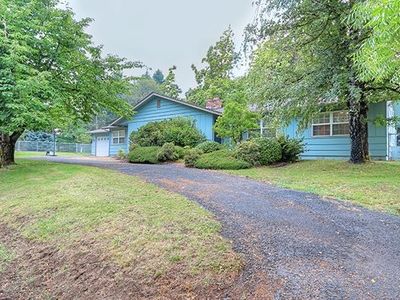 160 Sleepy Hollow Loop, Grants Pass, OR, 97527