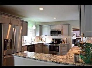 4230 Charter Oak Dr, Flint, MI