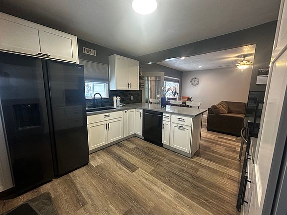 3rd image of 1257 Wilson Ave
