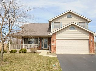 933 Bonnie Ln, Peotone, IL 60468