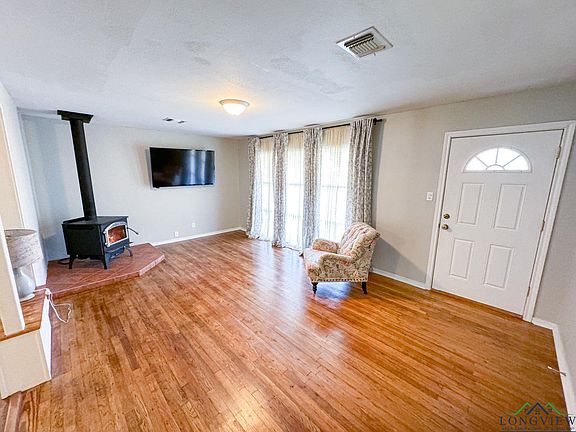 4th image of 60 Buena Vista Dr
