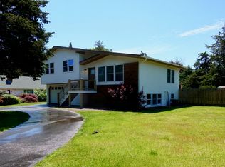 6 Butterfly Dr, Westerly, RI 02891