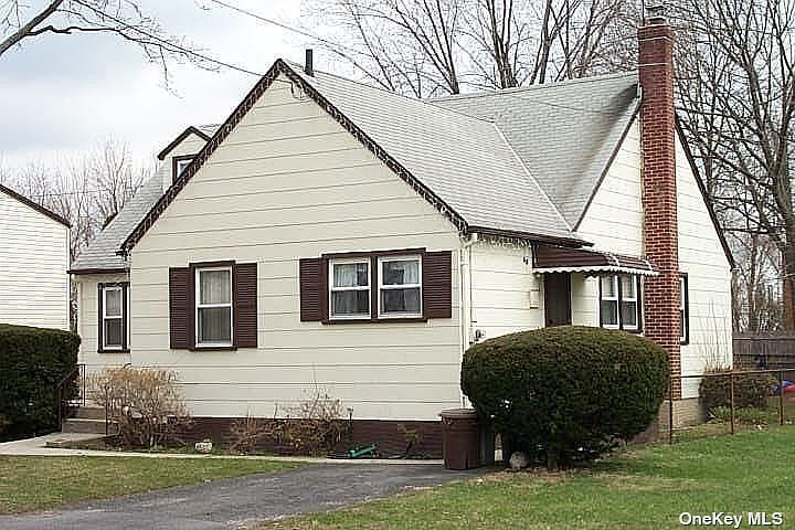 1st image of 198 Sylvester St