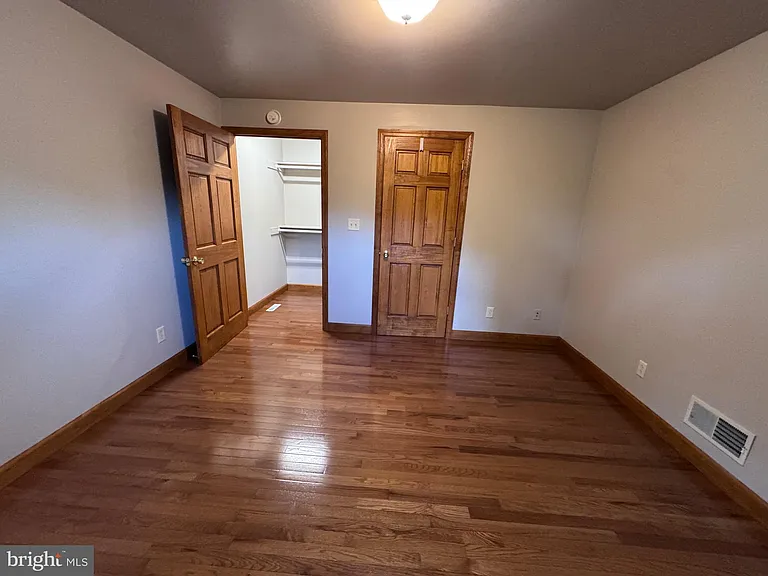 228 N Centre Ave — Photo 18
