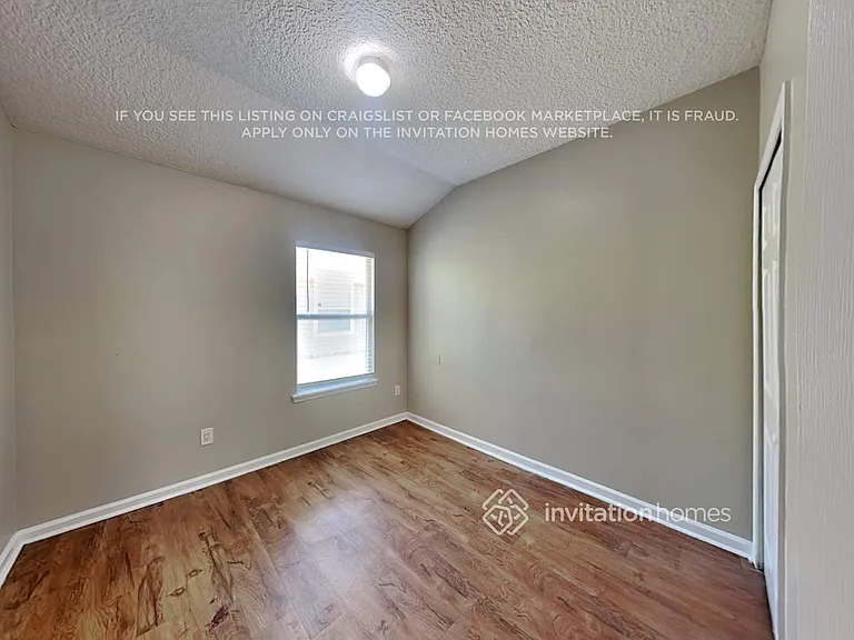 1068 Moosehead Dr — Photo 10