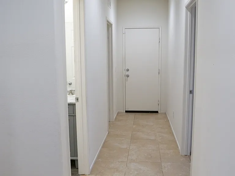 42696 Saragoza Ct — Photo 19