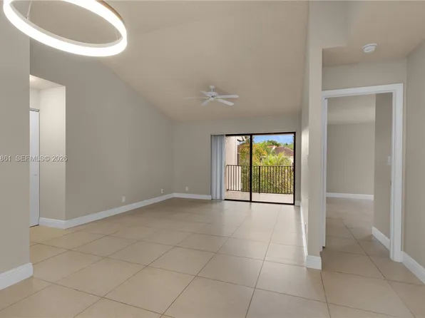 10105 W Sunrise Blvd APT 306, Fort Lauderdale, FL 33322