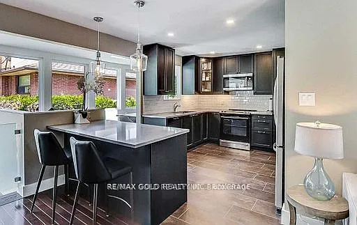 237 Weighton Dr — Photo 5