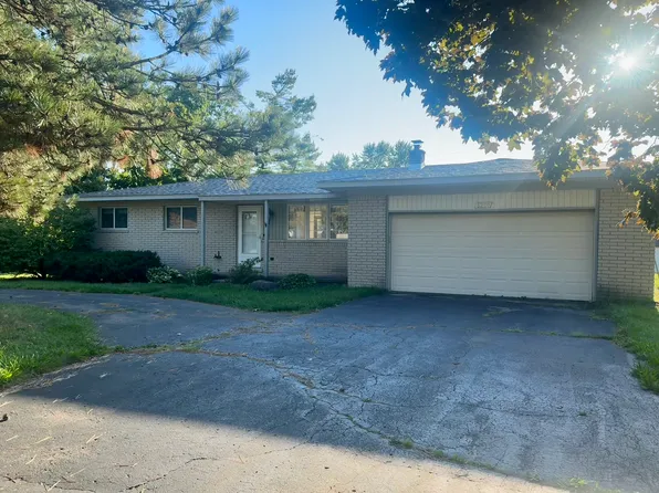 5260 Daniels Dr, Troy, MI 48098
