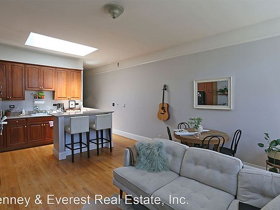 3rd image of 2142 Jones St