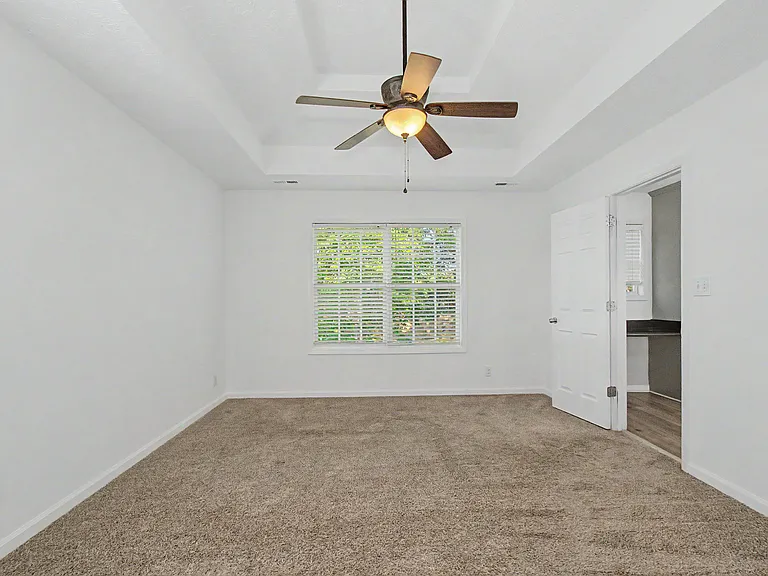 1371 Constitution Dr — Photo 20