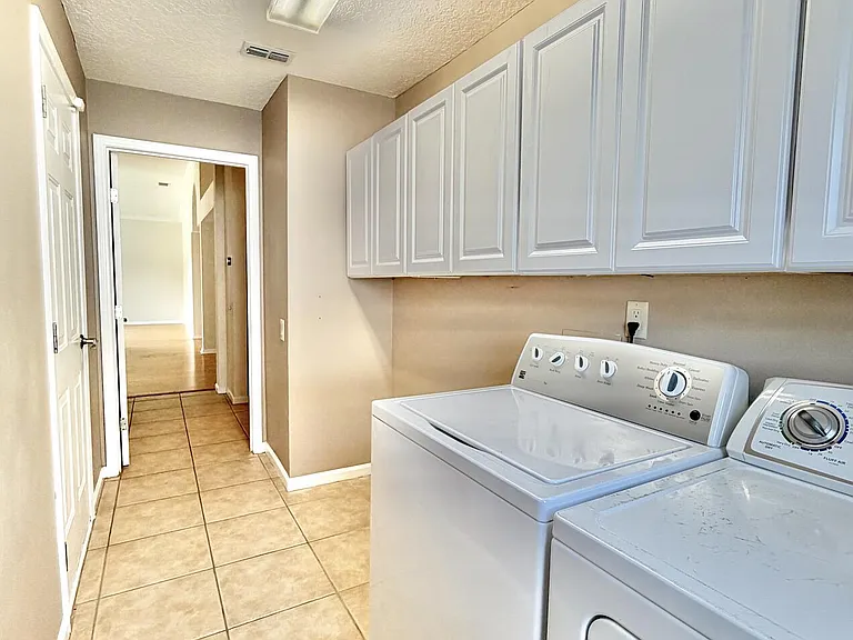 12962 Brians Creek Dr — Photo 37