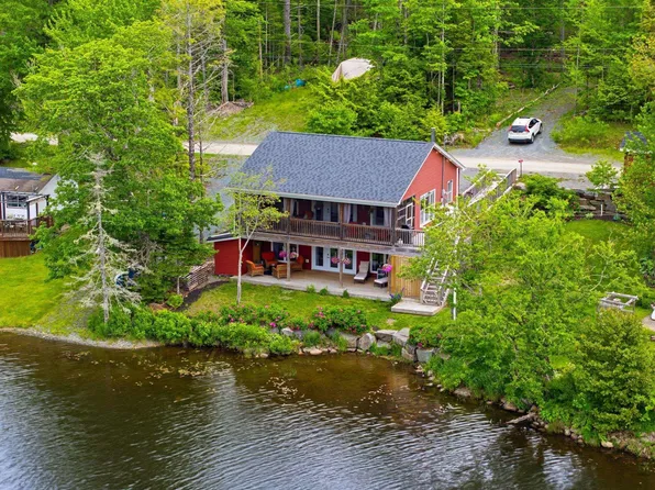 49 Cove Rd, East Hants, NS B0N 1Z0