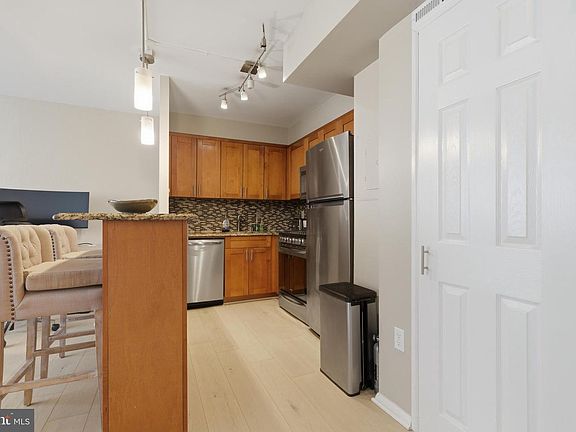 5th image of 1245 13th St NW APT 412