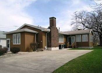 1st image of 3305 Lawrence Ave