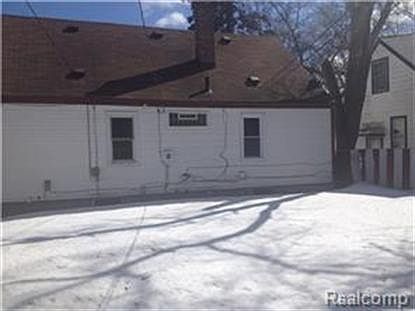 3rd image of 17395 Fenton St