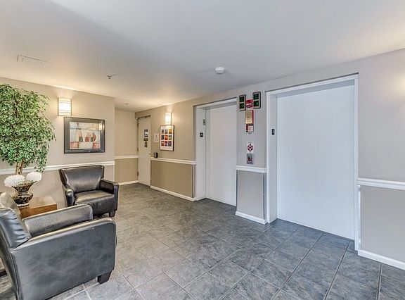 2nd image of 190 N Milwaukee Ave APT 503
