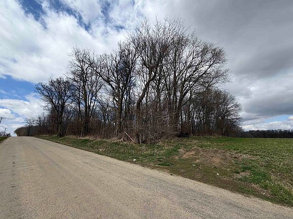 2nd image of 10 Town Center Rd