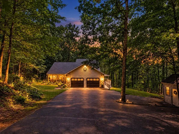 11793 Baker Rd, Greenville, MI 48838