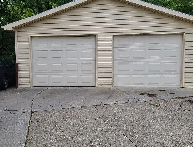 3801 Hillcrest Dr — Photo 11