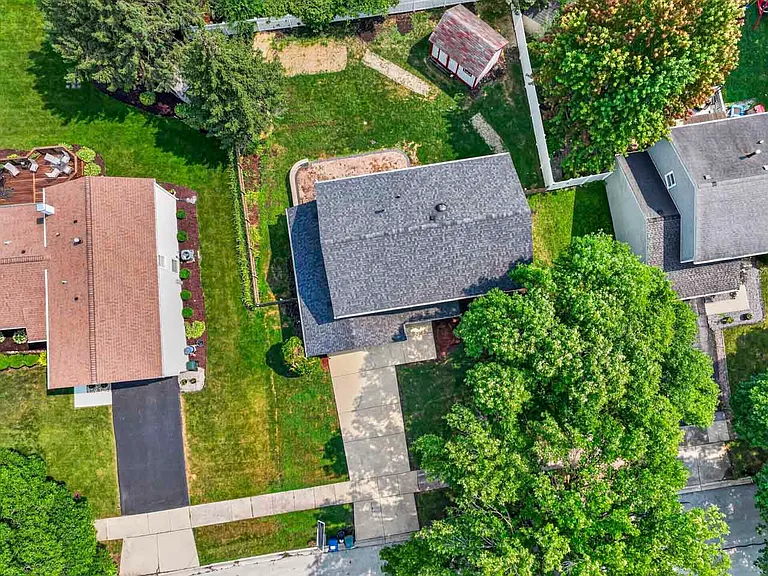 2158 Countryside Cir — Photo 4