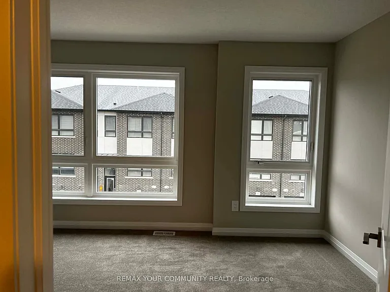 720 Grey St #56 — Photo 11