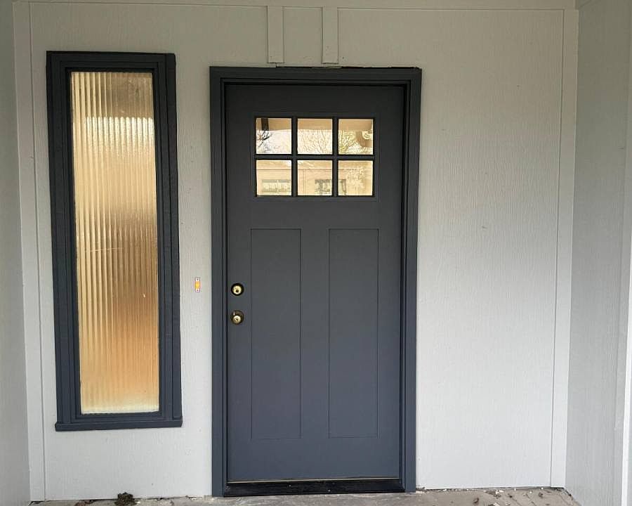 1st image of 1010 Alicia Ln