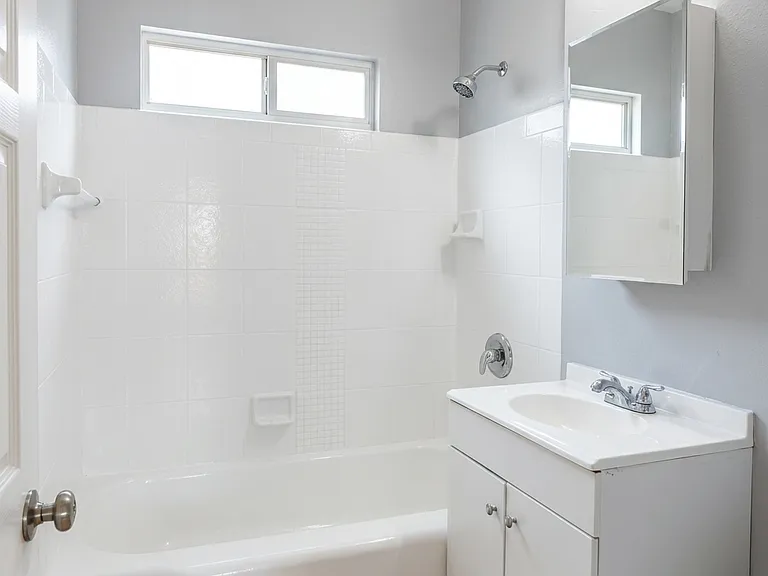 6914 Malabar St #F — Photo 12