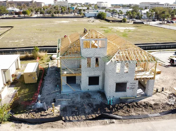 135 Kings Lane, Fort Pierce, FL 34950