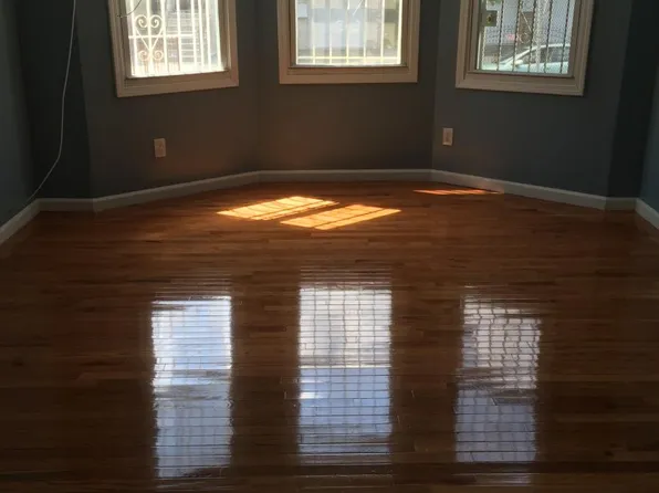 736 S 12th St, Newark, NJ