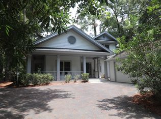 91 N Boone Rd, Saint Helena Island, SC 29920