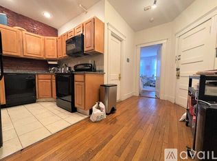1122 Commonwealth Ave #10, Allston, MA 02134