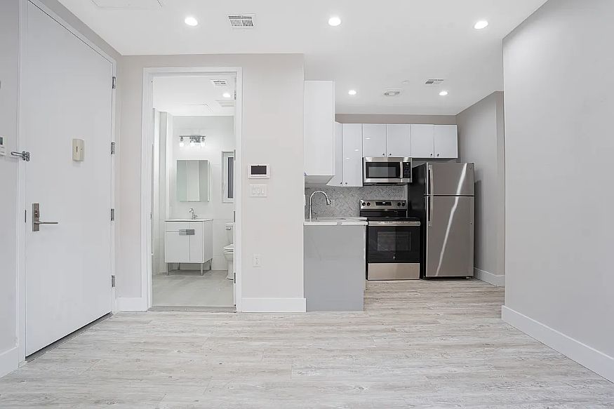 1st image of 948 Bergen St #1D