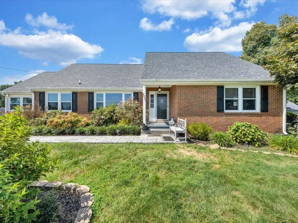 4802 Northridge Ln, Roanoke, VA 24019