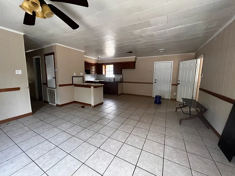 198 Hanks Pond Rd — Photo 1