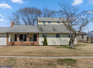 11 Rose Ave, Maple Shade, NJ 08052