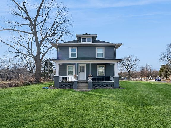 4th image of 9 Center Rd