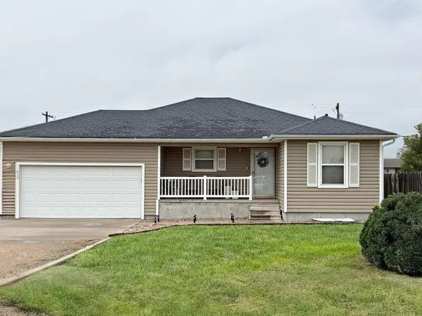 413 Josephine Dr, Hays, KS 67601