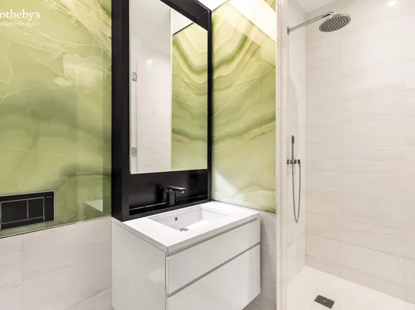 157 West 57th Street image 11 of 18