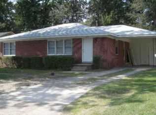2906 Edgewood Dr, Pine Bluff, AR 71603