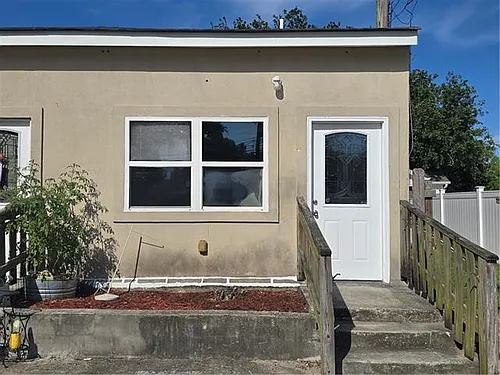 112 Saint Rose Ave #A Photo 1